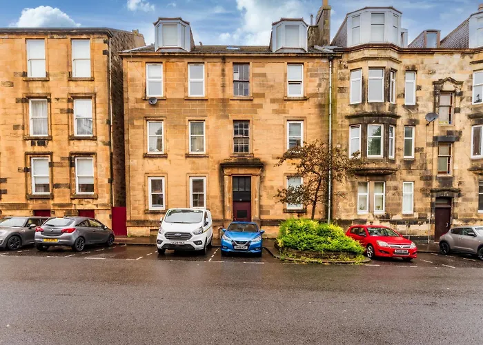 Cosy Retreat - Charming 2-Bed Apartment