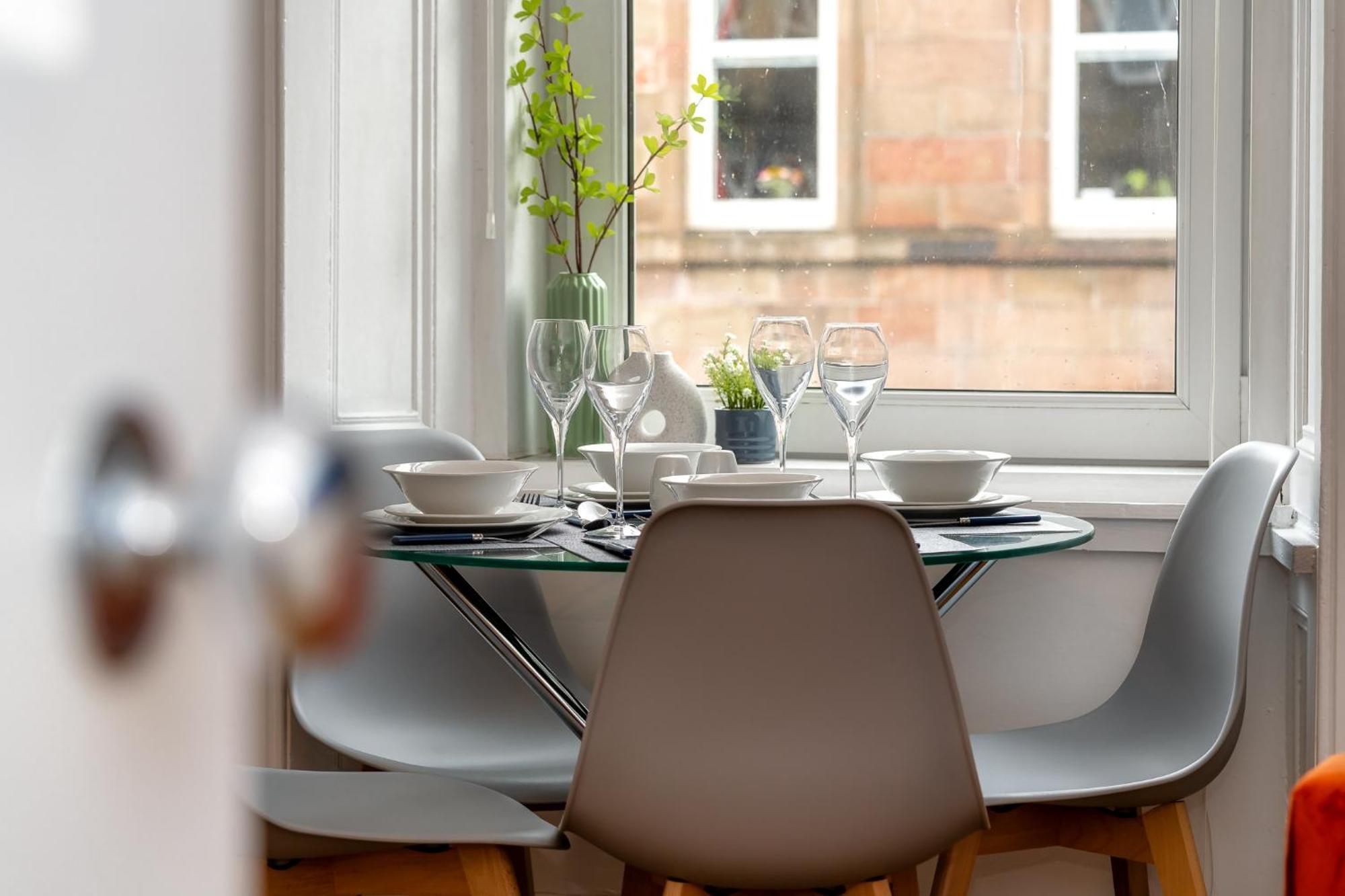 Apartment Cosy Retreat - Charming 2-bed